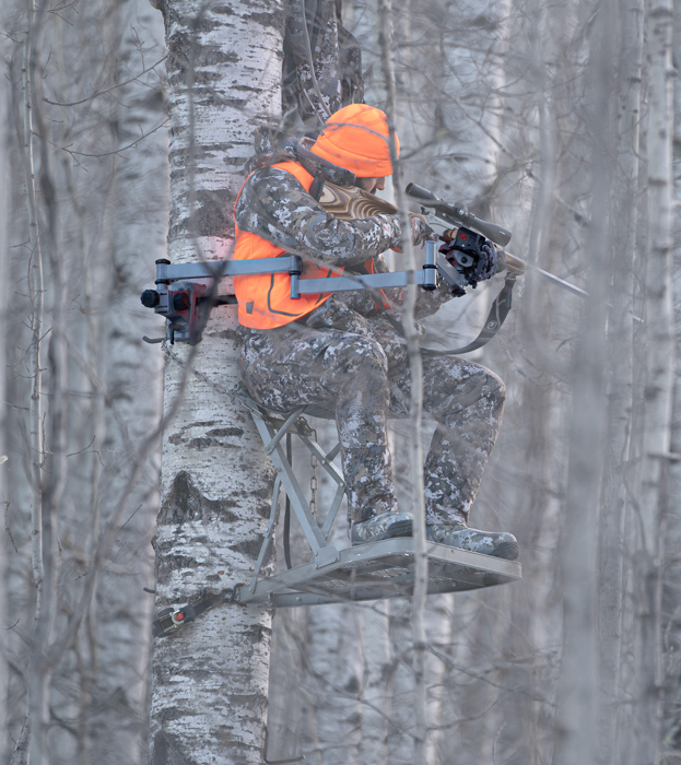 1116643_IN-USE.jpg BOG DEATHGRIP ELEVATION - CLAMPING TREE MOUNT - Image 1
