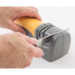 Smiths Compact Electric Knife Sharpener - Image 2