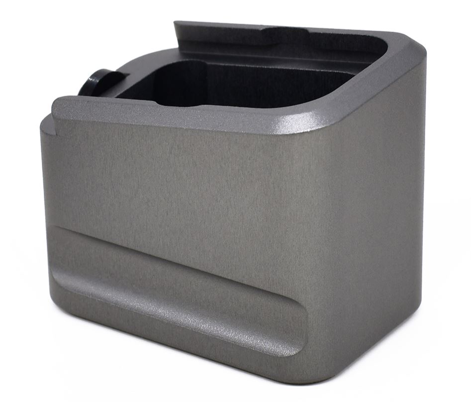 wnmeg1954grdde6.jpg WARNE GLOCK 17/22 MAG EXTENSION GRY - Image 1